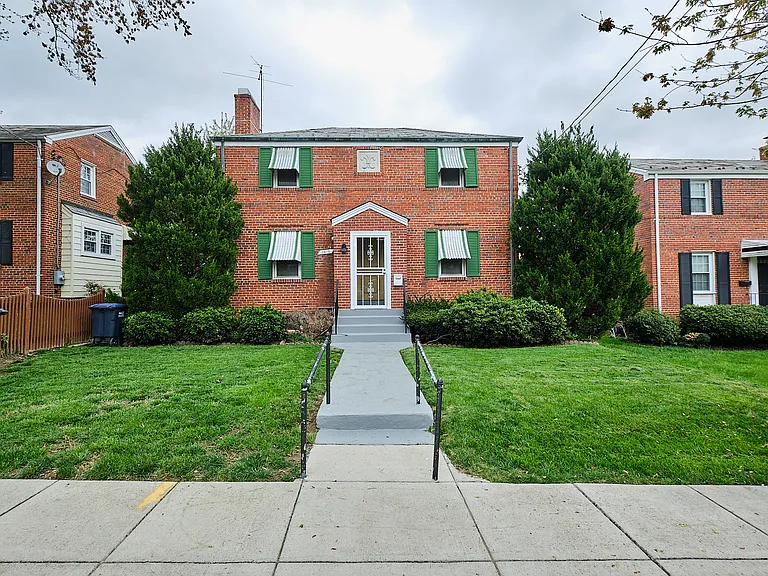 3617 28th St NE — Photo 35