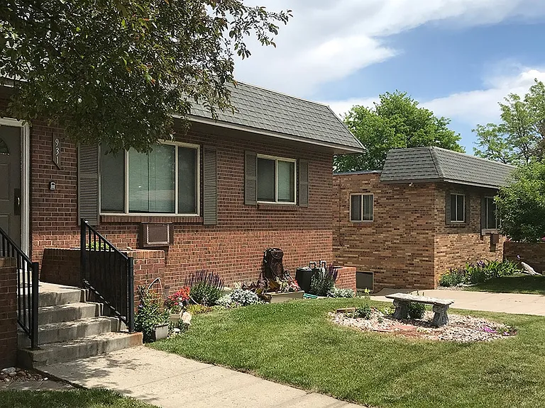 Woodside — Photo 18