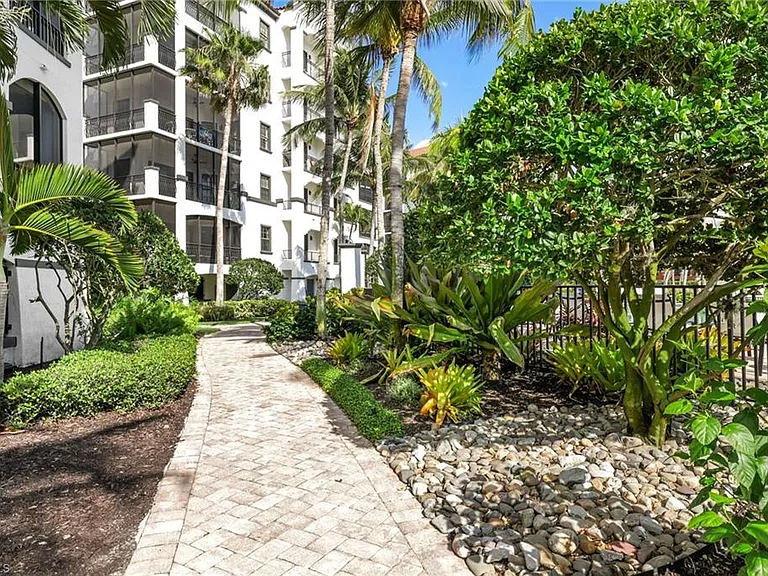 10721 Mirasol Dr #301 — Photo 27
