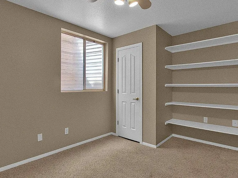3110 W Baylor Ln — Photo 38