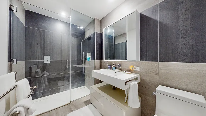 Rented by Verus Real Estate | media 10
