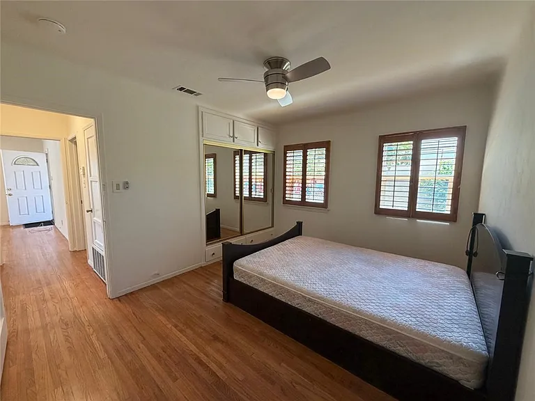 10623A Olive St — Photo 9