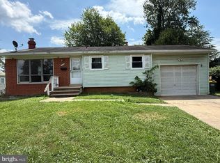 7433 Tillman Dr, Falls Church, VA 22043