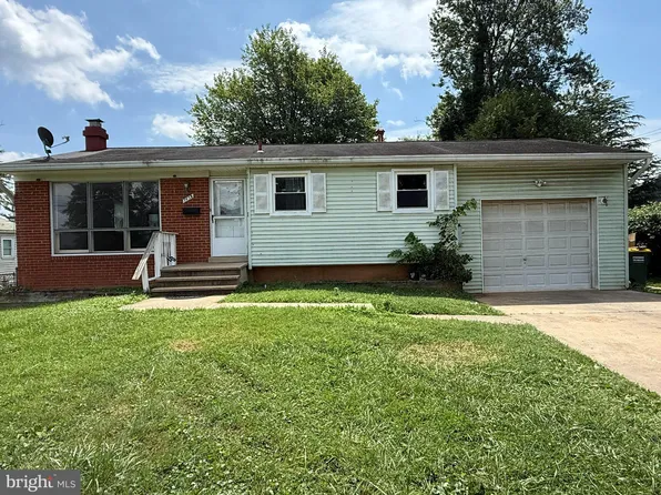 7433 Tillman Dr, Falls Church, VA 22043