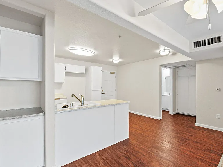 Bradford Terrace Senior Apartments — Photo 33