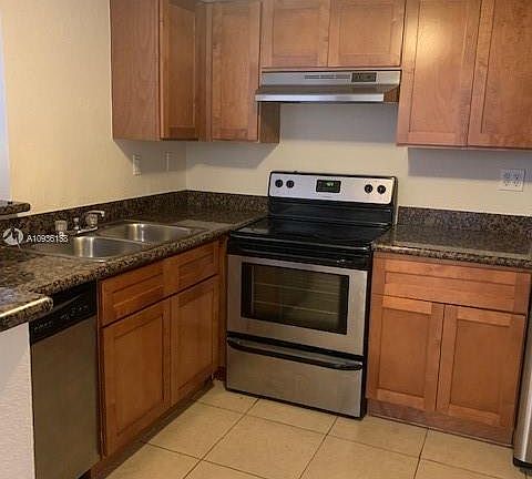 3rd image of 9939 Nob Hill Ln #9939