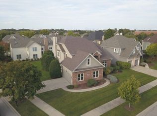 2543 Sutton Ln, Aurora, IL 60502