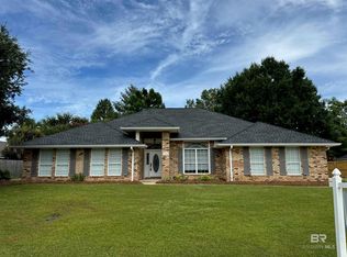 136 Destrehan Rd, Fairhope, AL 36532