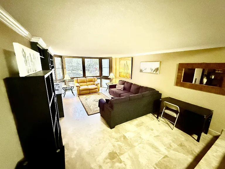 511 Hahaione St — Photo 8