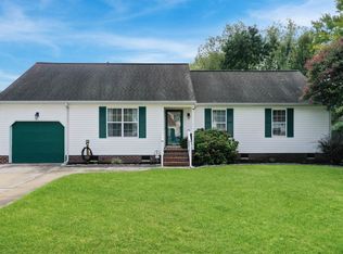 303 Spurlane Cir, Chesapeake, VA 23322