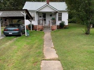 521 W Morehead St, Roxboro, NC 27573