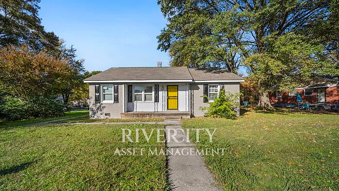 1290 Dellwood Ave