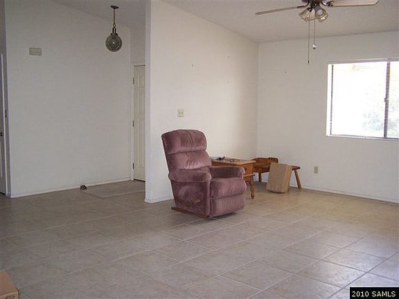 4th image of 2899 Northridge St