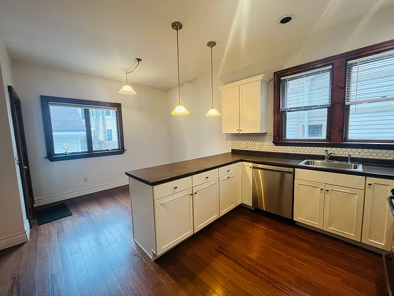 171 Park St — Photo 10