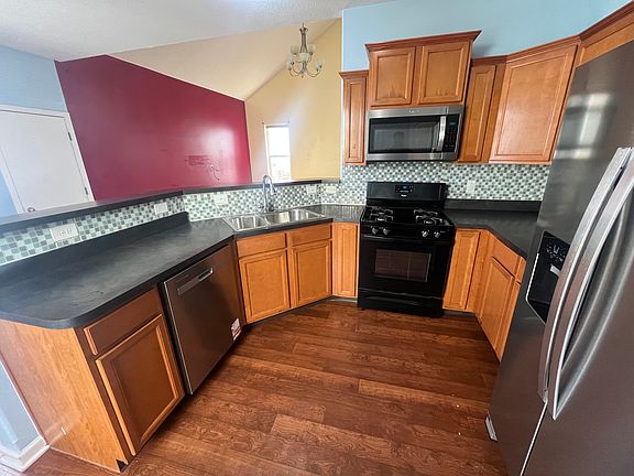 4th image of 107 Purple Leaf Ln