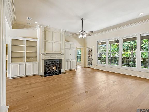 4th image of 17847 Pecan Shadows Dr