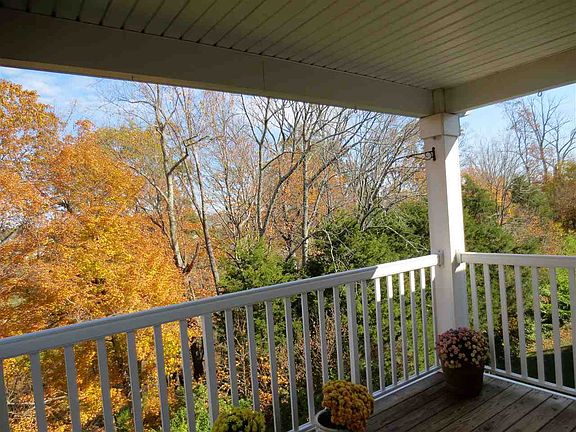 2nd image of 1192 Periwinkle Dr