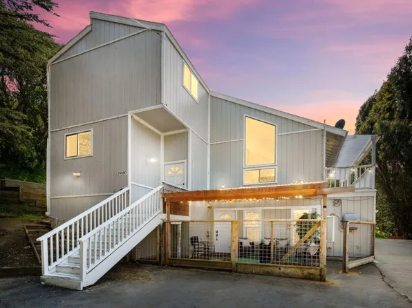 19180 Mallory Canyon Rd, Salinas, CA 93907