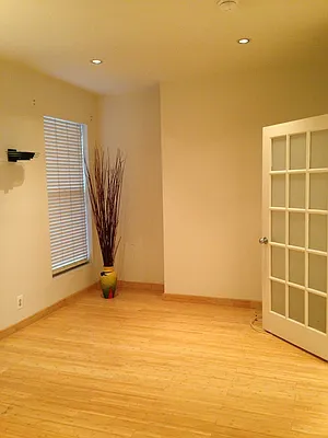 Rented by Moises Farhart, LREB | media 2