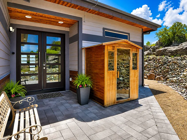 Infrared Sauna for 4 people! Plus you can see the Sunset's in living color