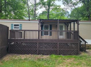 322 Orchid Ln, Slippery Rock, PA