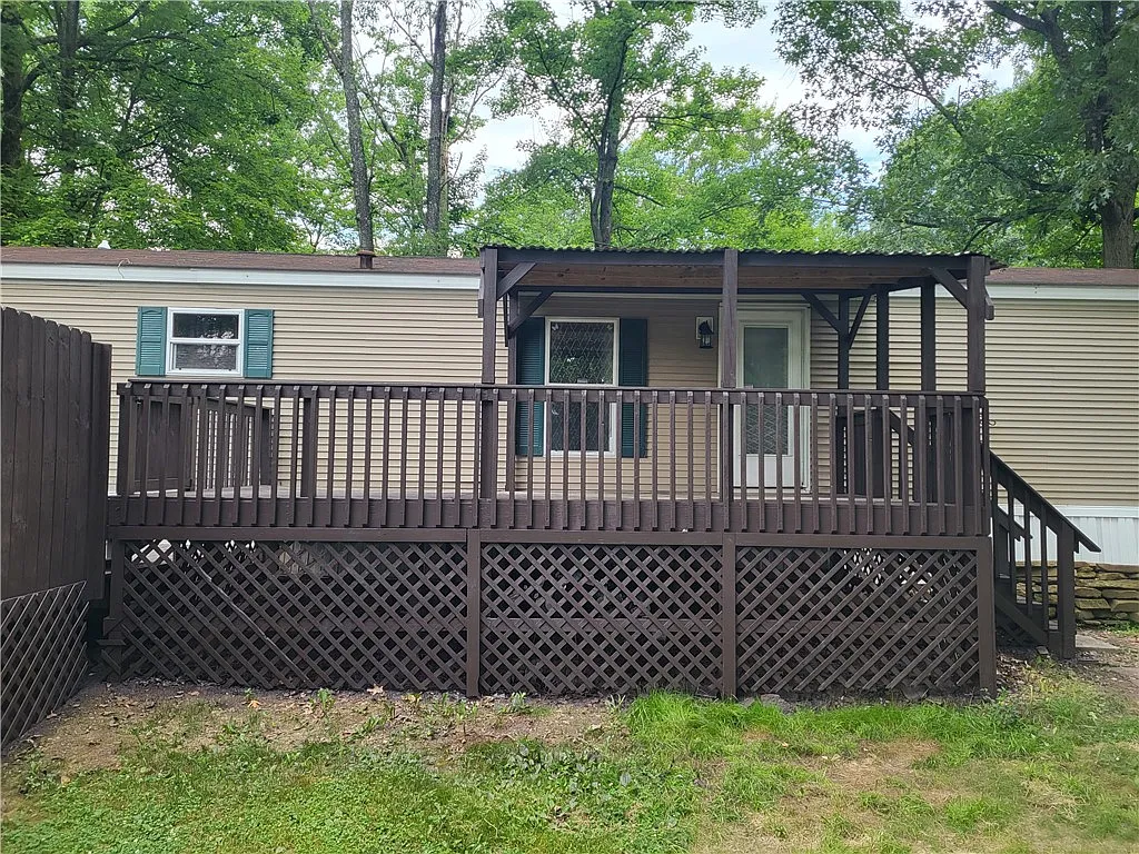 322 Orchid Ln photo 1