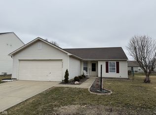1616 Sweetwater Ln, Greenfield, IN 46140