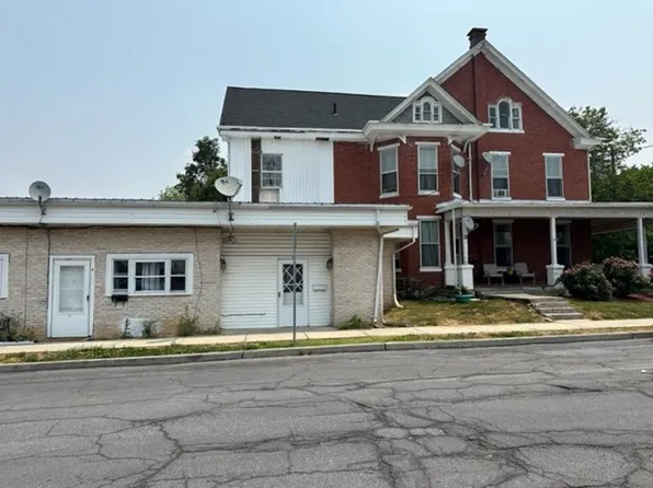 401 E Main St APT 2, Palmyra, PA 17078