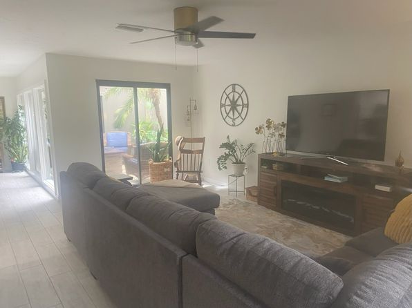 108 Woodland Pl