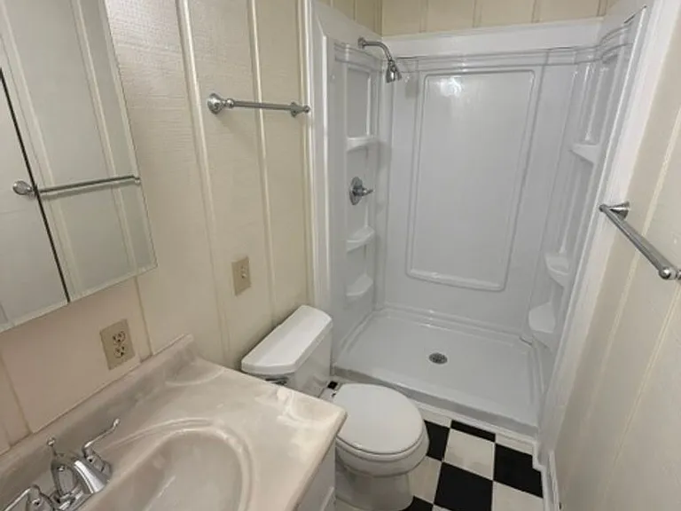 207 E Church St — Photo 22