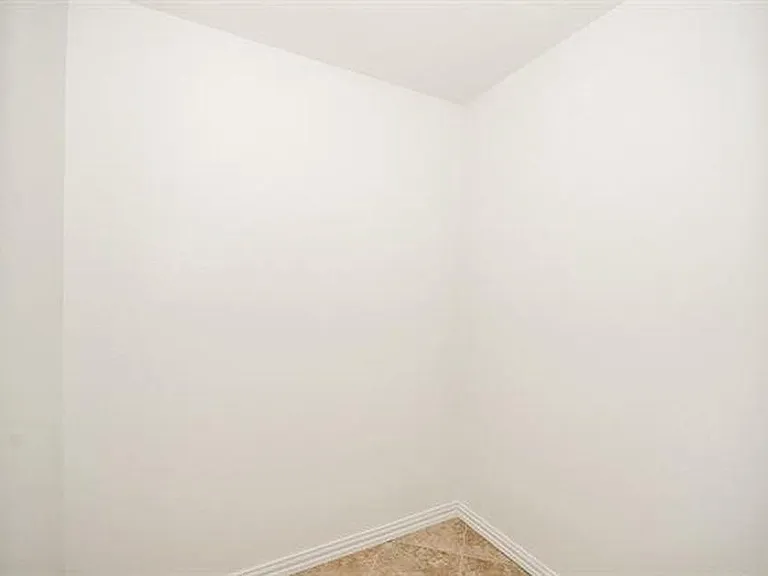 2152 Royal Acres Trl — Photo 27