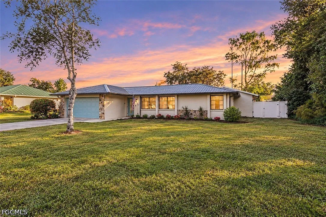 3 bed, 2.0 bath, 1820 sqft, $3,500 — Photo 2