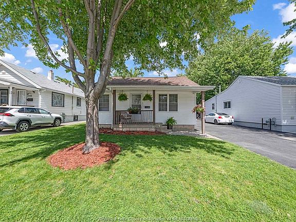 2nd image of 1196 Curry Ave