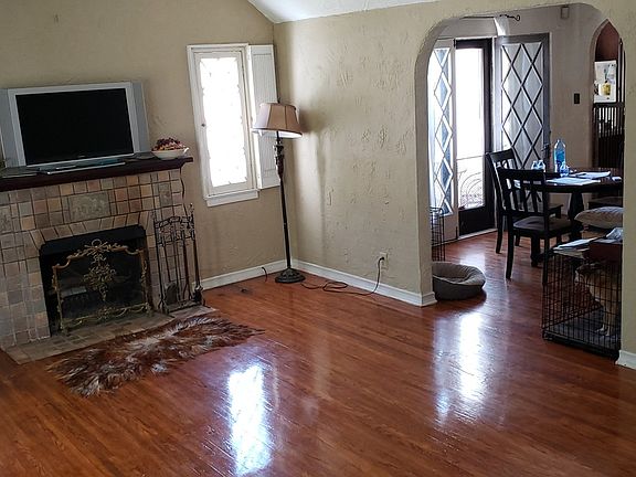 4th image of 1339 Graynold Ave