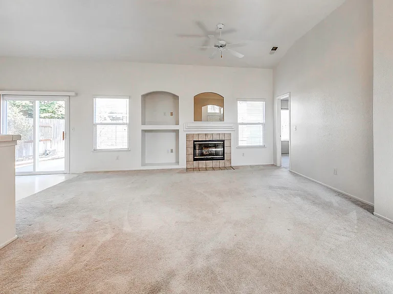 9310 Village Tree Dr — Photo 6