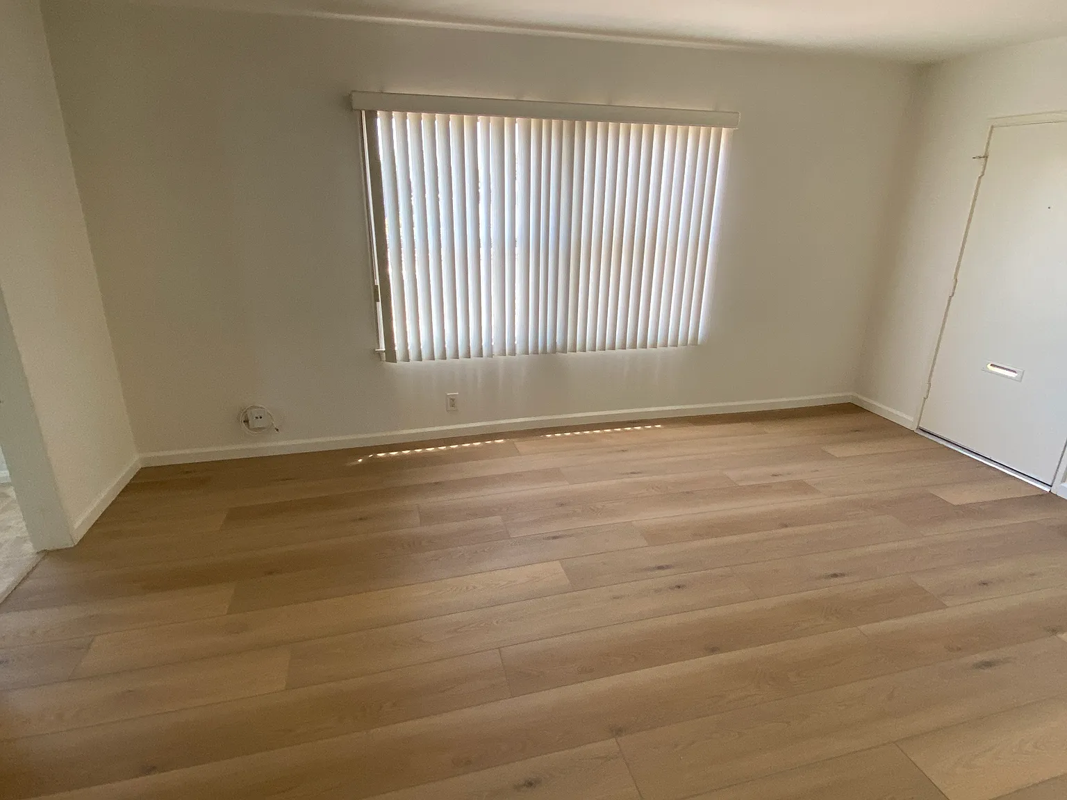 2 bed, 1000 sqft, $2,749 — Photo 4