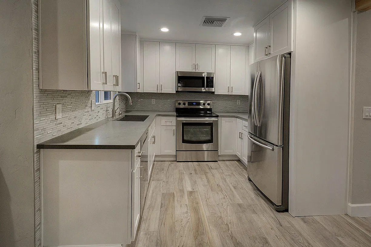Pre-Lease For August 2027 - Gorgeous Home In Sam Hughes — Photo 3