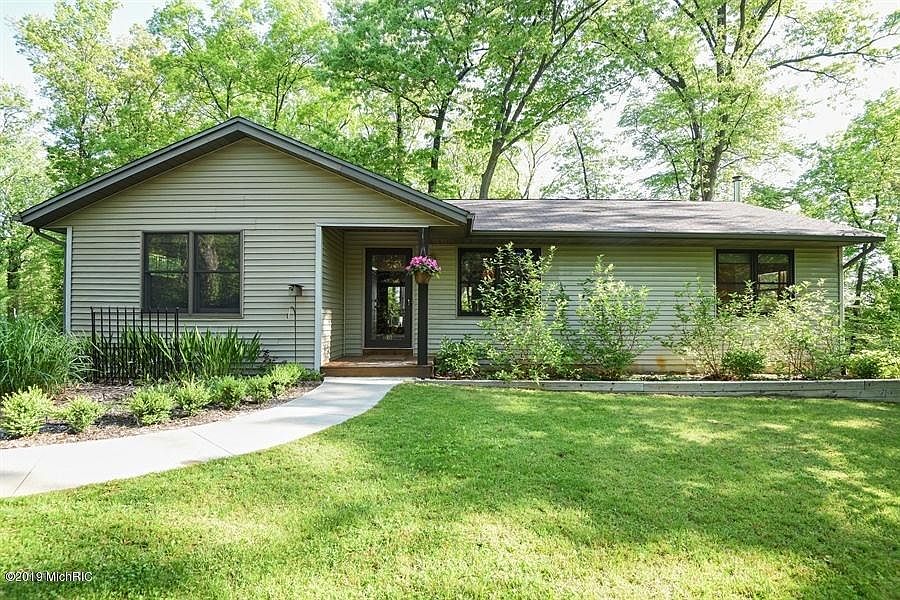 1st image of 56793 Sunnyside Dr