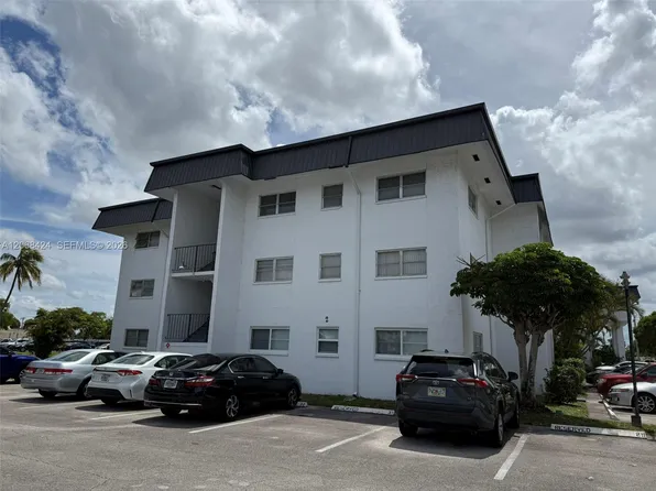 4880 NW 22nd St APT 307, Lauderhill, FL 33313