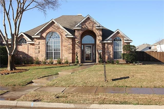 1st image of 1333 Hillcrest Dr