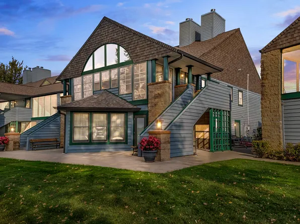 459 Lake St #206M, Green Lake, WI 54941