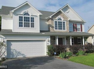 1401 Mallard Dr E, Chambersburg, PA 17201