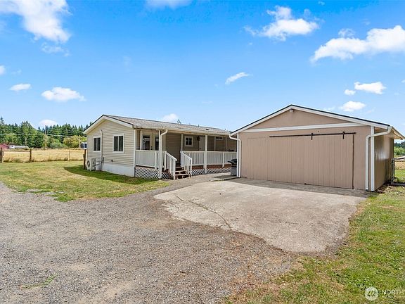 3rd image of 414 Meier Road