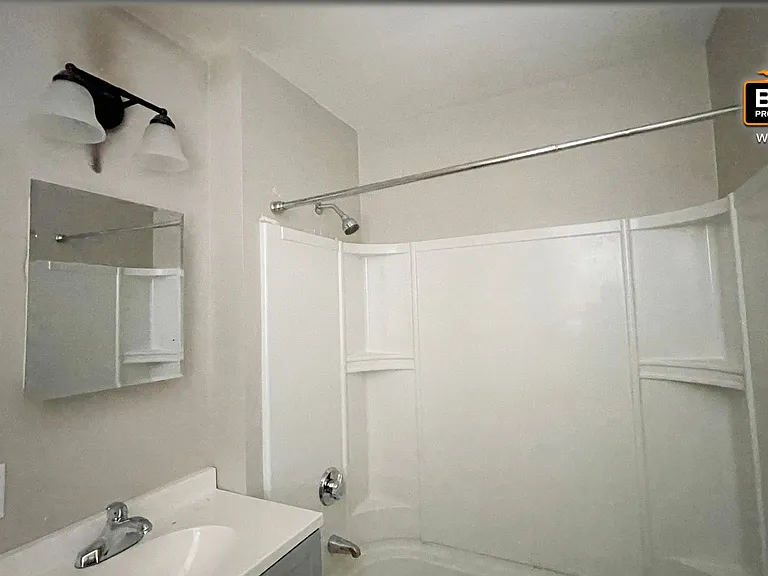 46 Myrtle Ave — Photo 10