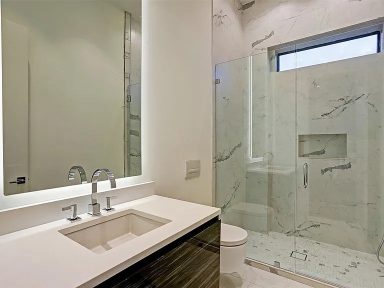815 W 24th St #A — Photo 24