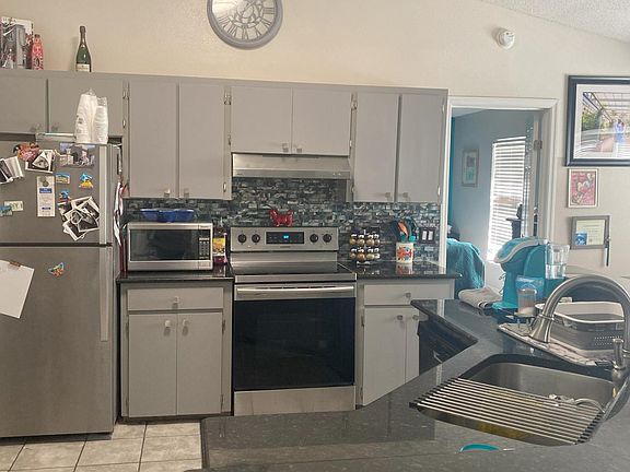 2nd image of 1729 Templewood Ave