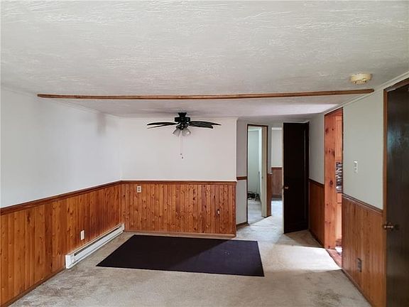 2nd image of 1045 Buena Vista St