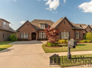 258 Strathaven Ln, Pelham, AL 35124