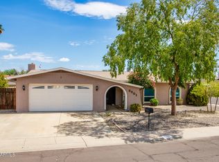 8901 N 53rd Dr, Glendale, AZ 85302