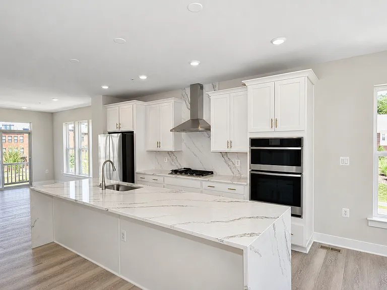 42126 Hazel Grove Ter — Photo 9